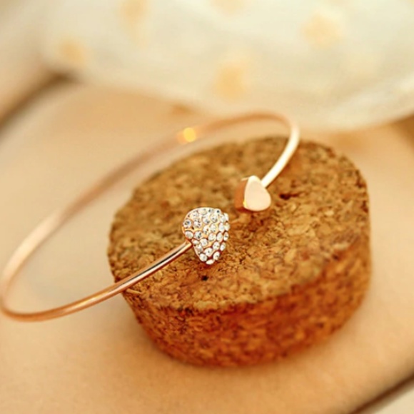 4 for $20 Double Heart Zirconia Bracelet - Picture 5 of 6